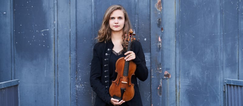 YCAT artist Charlotte Saluste-Bridoux violin